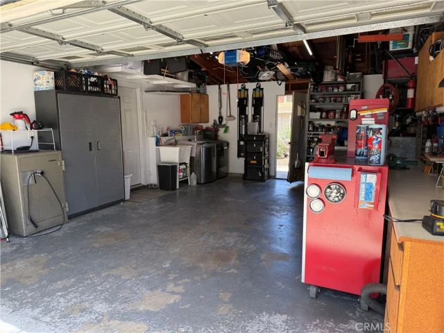 545 E Gainsborough Road, Thousand Oaks, CA 91360