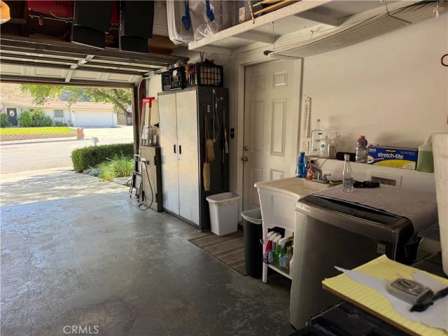 545 E Gainsborough Road, Thousand Oaks, CA 91360