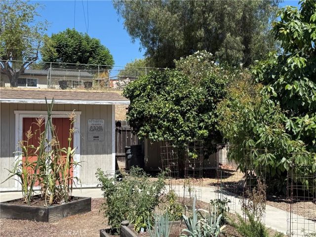 545 E Gainsborough Road, Thousand Oaks, CA 91360
