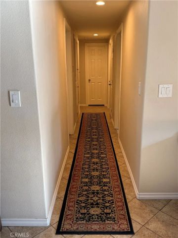 545 E Gainsborough Road, Thousand Oaks, CA 91360