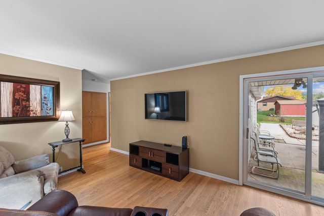 11924 W Ohio AVENUE, West Allis, WI 53227