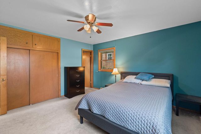 11924 W Ohio AVENUE, West Allis, WI 53227