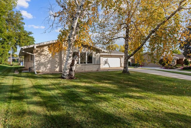 11924 W Ohio AVENUE, West Allis, WI 53227