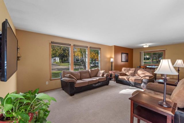 11924 W Ohio AVENUE, West Allis, WI 53227