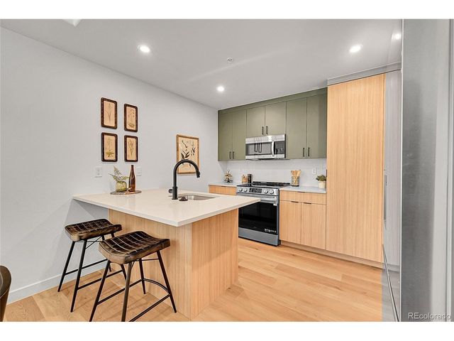 747 E County Line Rd, Erie, CO 80516