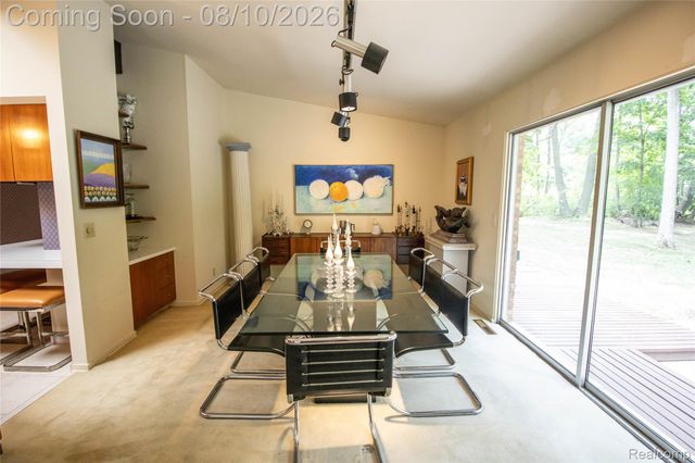 9302 Green Tree Drive, Grand Blanc Charter Township, MI 48439