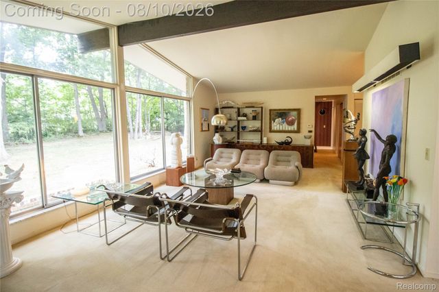 9302 Green Tree Drive, Grand Blanc Charter Township, MI 48439