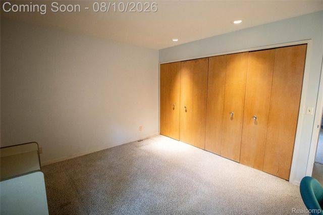 9302 Green Tree Drive, Grand Blanc Charter Township, MI 48439