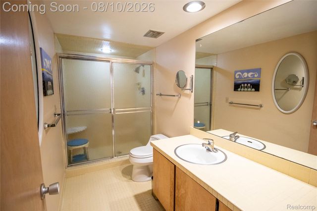 9302 Green Tree Drive, Grand Blanc Charter Township, MI 48439