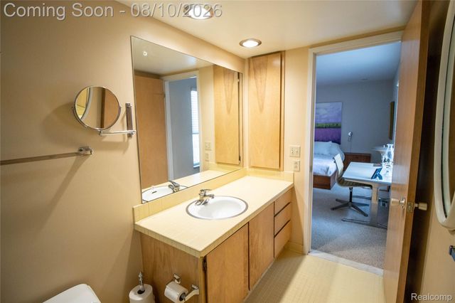 9302 Green Tree Drive, Grand Blanc Charter Township, MI 48439