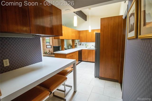 9302 Green Tree Drive, Grand Blanc Charter Township, MI 48439