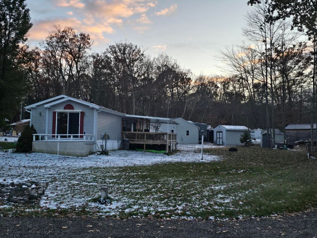 2567 S Sportsman Drive, Big Prairie Twp, MI 49349