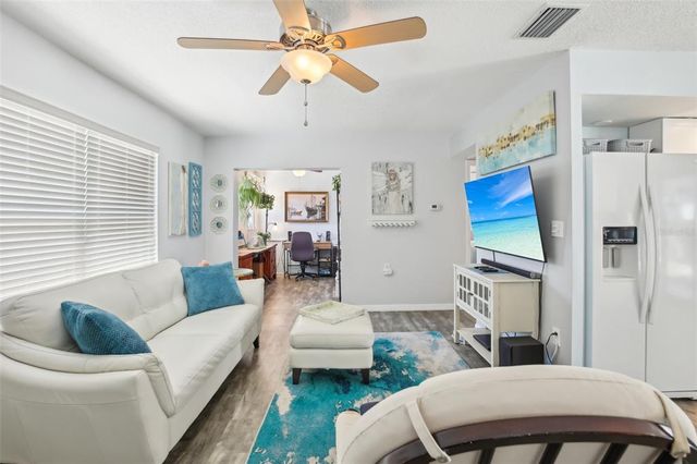 7825 38TH TERRACE N 7825, St Petersburg, FL 33709