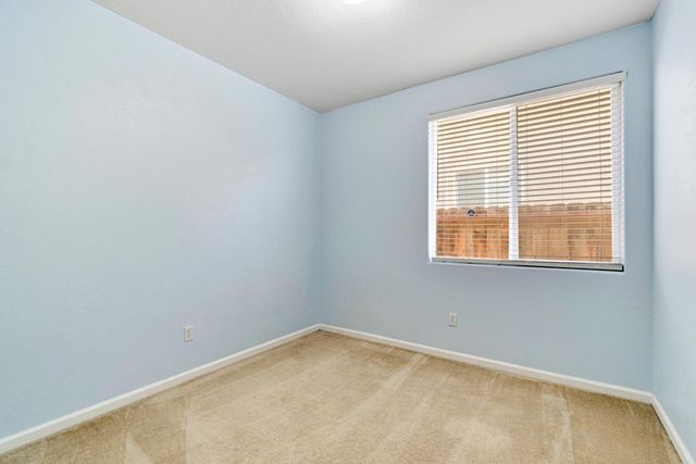 1049 Stanford Avenue, Madera, CA 93637