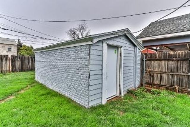 2310 15th Street, Lubbock, TX 79401