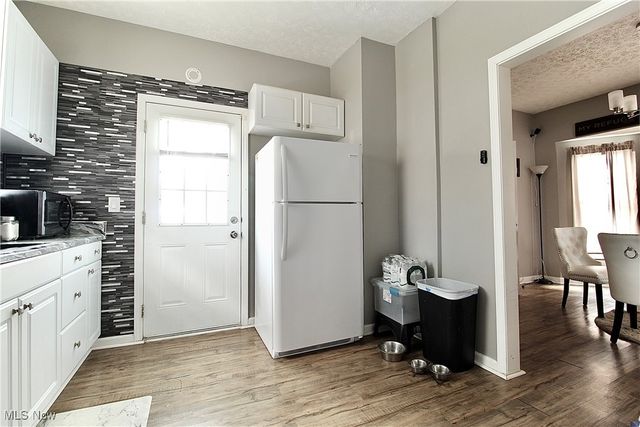 1122 West Avenue, Elyria, OH 44035