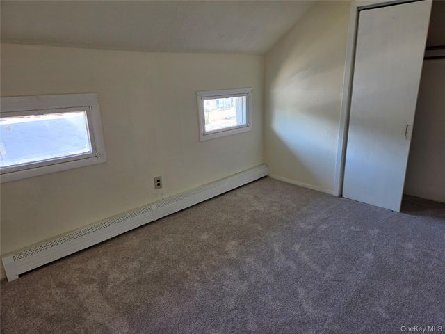 119 W Railroad Avenue, Garnerville, NY 10923