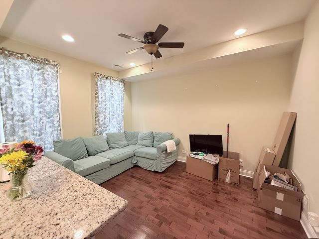 2649 W 21st Place, Chicago, IL 60608