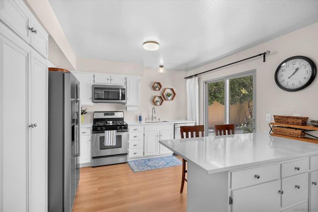 10352 CARIOCA CT, San Diego, CA 92124