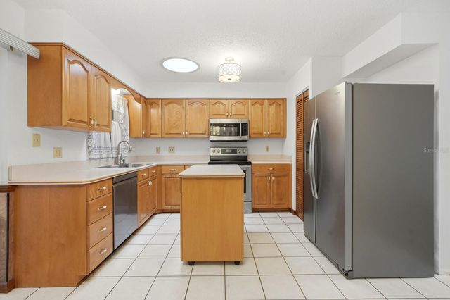 11 WILDWOOD DRIVE, Edgewater, FL 32132