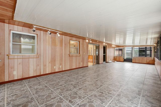 11 WILDWOOD DRIVE, Edgewater, FL 32132