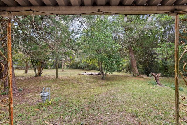 301 N Pine Street, Woodville, TX 75979