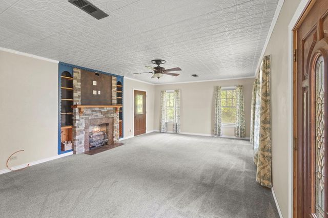 301 N Pine Street, Woodville, TX 75979