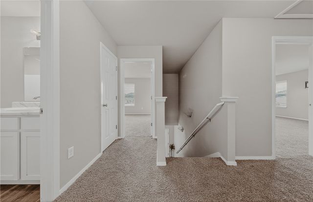 949 E Sparrow Circle, Fayetteville, AR 72701