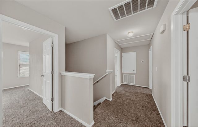 949 E Sparrow Circle, Fayetteville, AR 72701