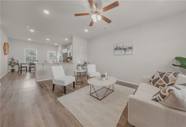 949 E Sparrow Circle, Fayetteville, AR 72701