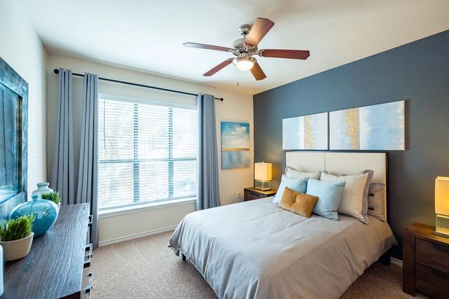 9900 McNeil Drive 12-12305, Austin, TX 78750