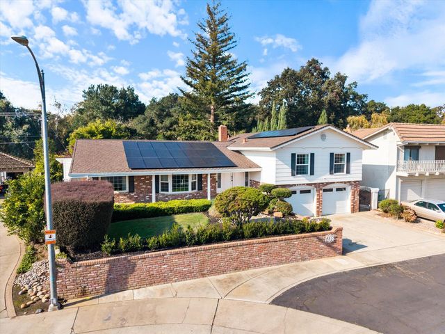1786 Le Bec Ct, Lodi, CA 95240
