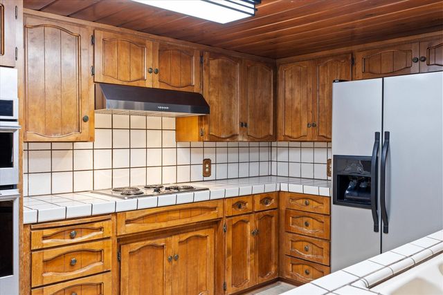 1786 Le Bec Ct, Lodi, CA 95240