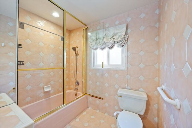 1786 Le Bec Ct, Lodi, CA 95240