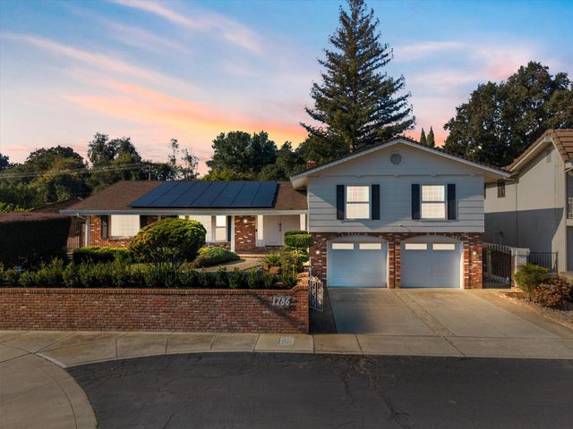 1786 Le Bec Ct, Lodi, CA 95240