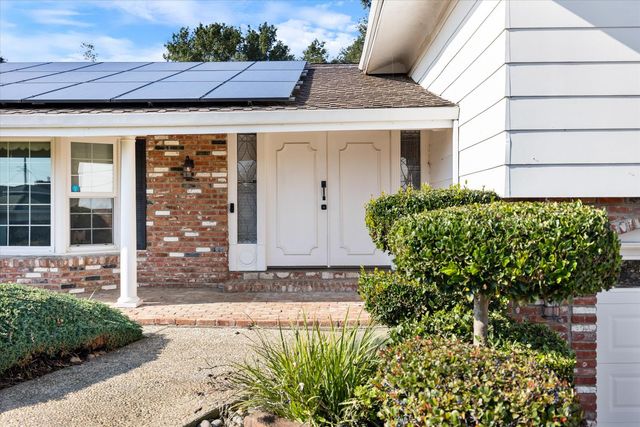 1786 Le Bec Ct, Lodi, CA 95240