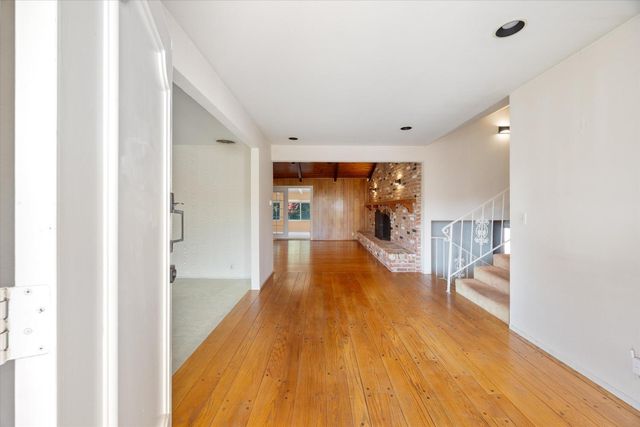 1786 Le Bec Ct, Lodi, CA 95240