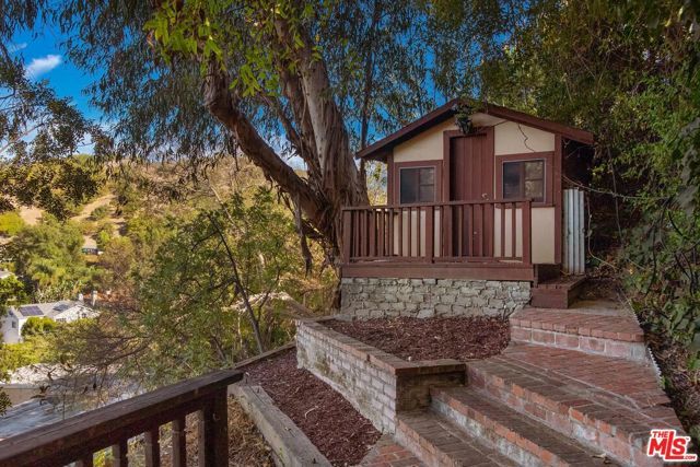15012 Del Gado Drive, Sherman Oaks, CA 91403