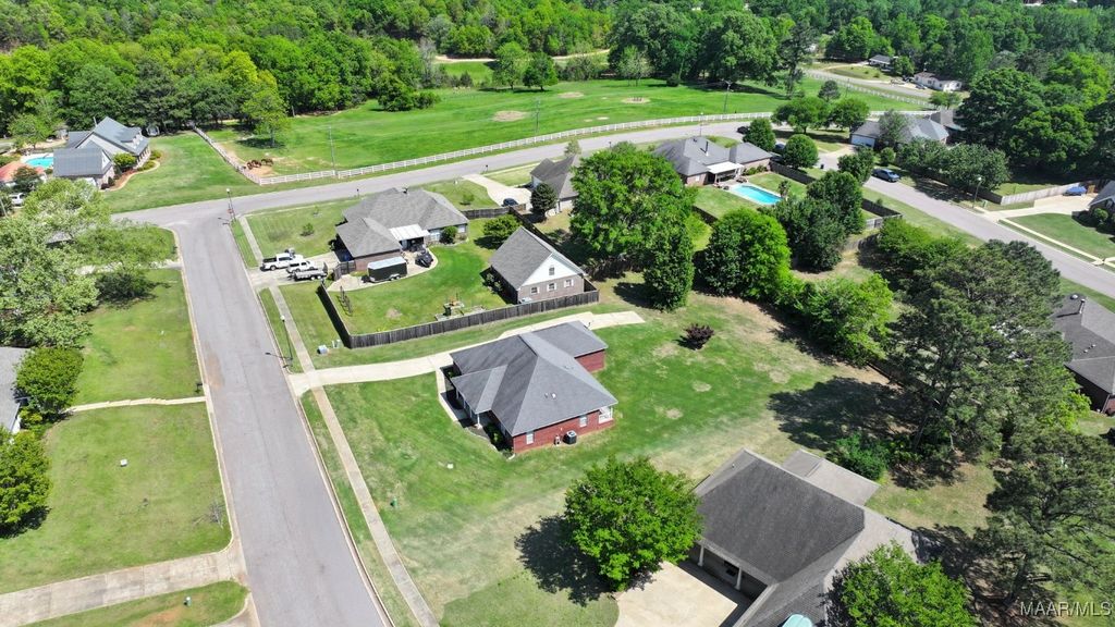 1603 Guiding Way ., Prattville, AL 36067