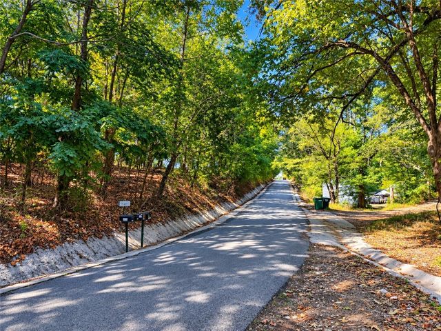12197 Kenneth Price Road, Elm Springs, AR 72762