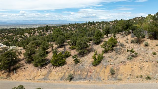 2567 Atalaya Hills Trail, Santa Fe, NM 87505