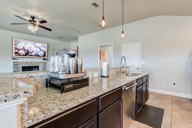 6513 Fordham Street, Lubbock, TX 79416