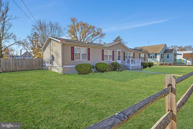26 E GRIFFITH ST, Penns Grove, NJ 08069