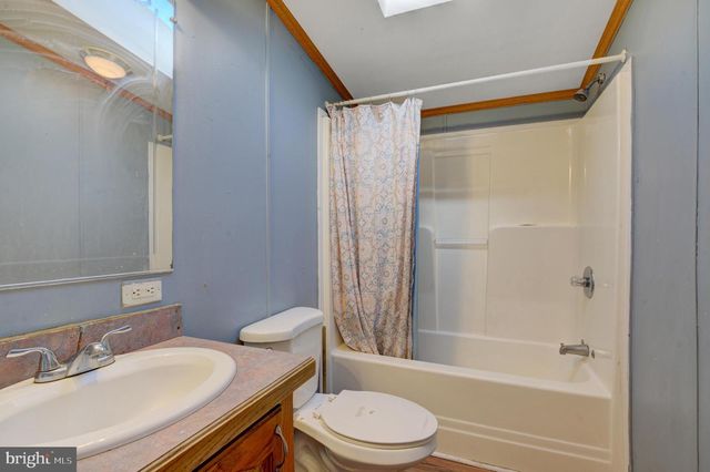 26 E GRIFFITH ST, Penns Grove, NJ 08069
