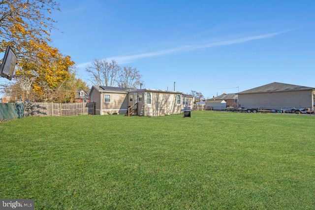 26 E GRIFFITH ST, Penns Grove, NJ 08069