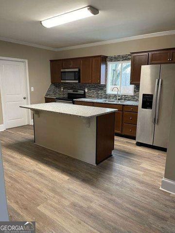 1605 Broad Street, Conyers, GA 30012