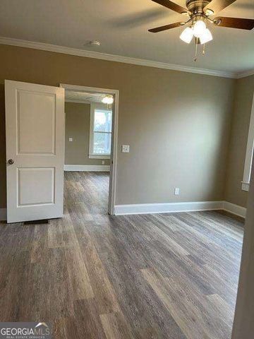 1605 Broad Street, Conyers, GA 30012