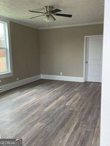 1605 Broad Street, Conyers, GA 30012