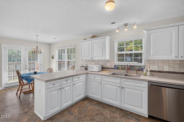 412 Sunland Drive Drive, Mebane, NC 27302