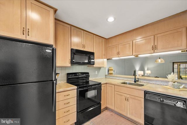 756D SALT POND RD, Bethany Beach, DE 19930
